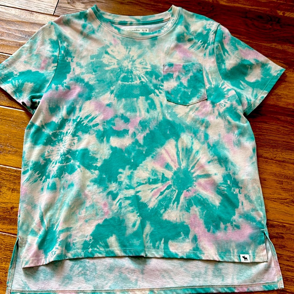 Abercrombie Girls Short Sleeve Green, Pink, and Purple